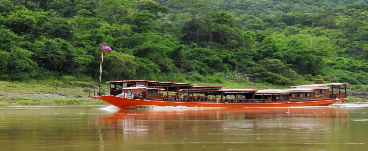 cruise-trip-on-mekong-river-2