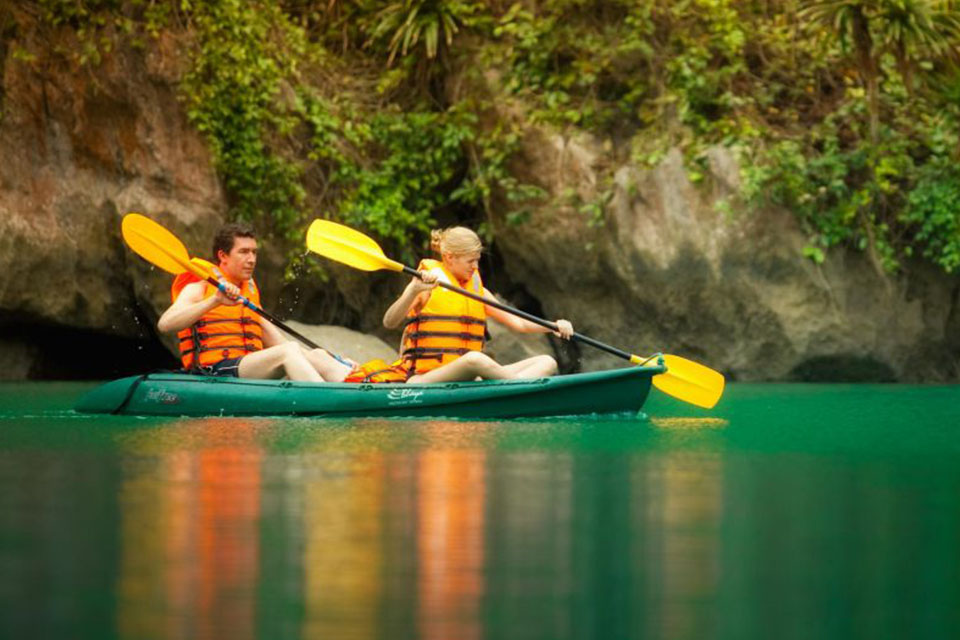 twin-cabin-2-on-royal-palace-cruise-2-days-1-night-5