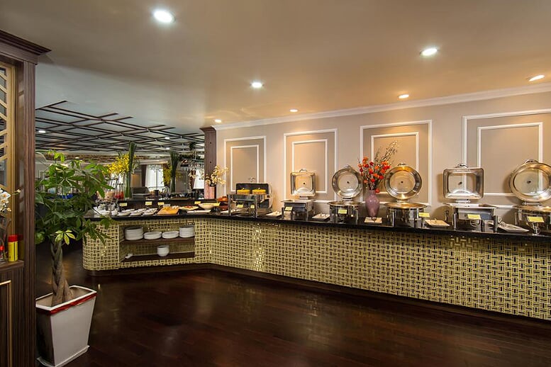 buffet-restaurant-era-cruise-2-days-1-night-1