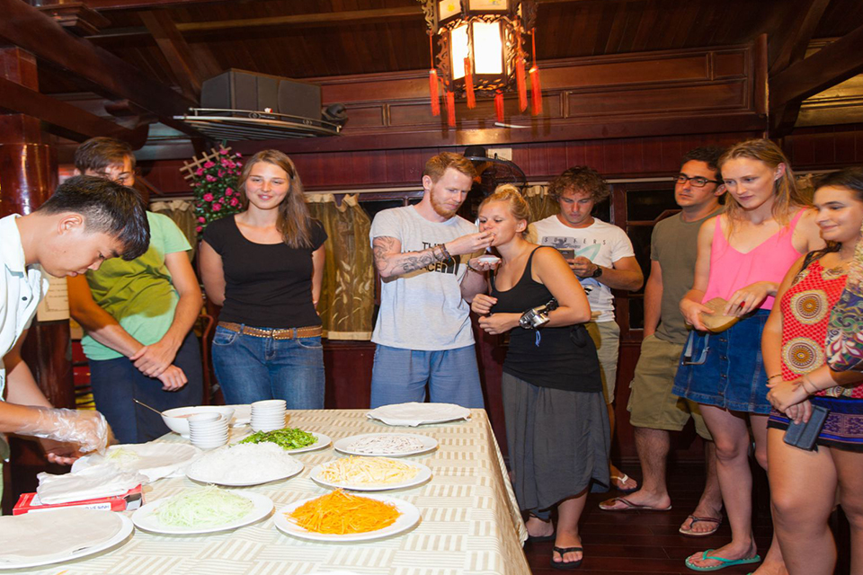 cooking-class-legendary-halong-cat-ba-island -3-days-2-nights-5