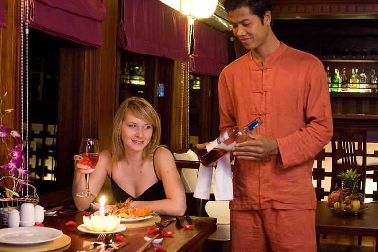 dinner-valentine-cruise-3-days-2-nights-4