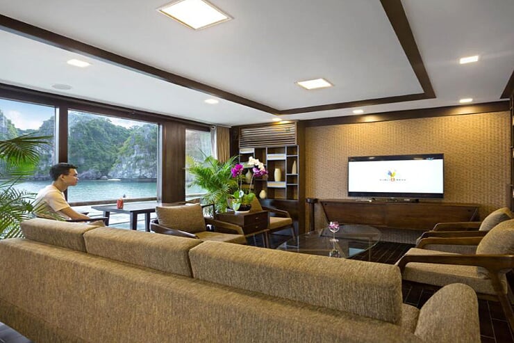 furniture-on-cruise