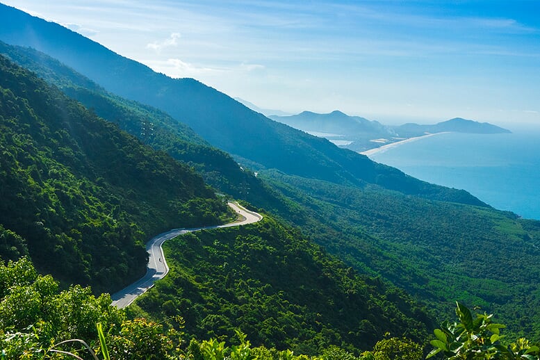 hai-van-pass-exploring-heritages-6-days-7