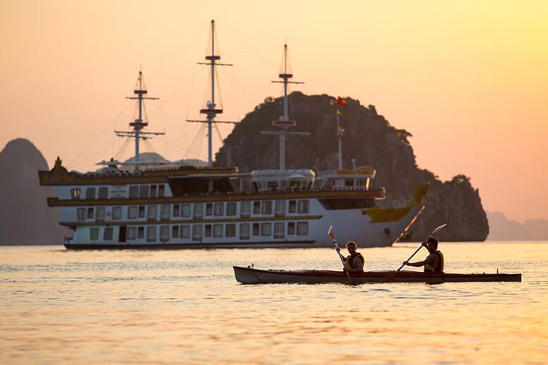 kayaking-dragon-legend-cruise-3-day-2-nights
