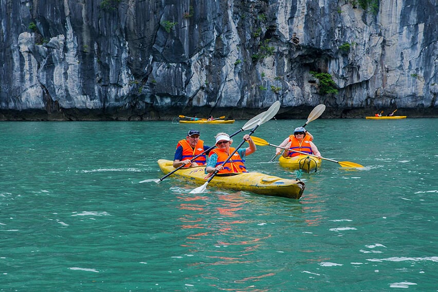 kayaking-syrena-cruise-2-days-1-night
