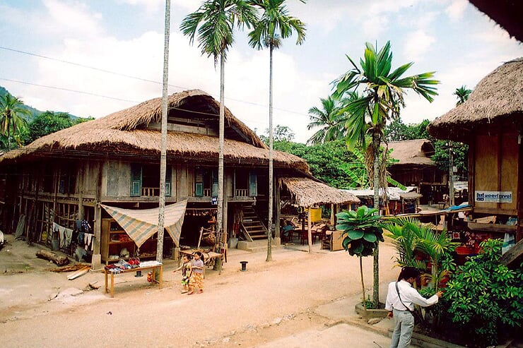 lac-village