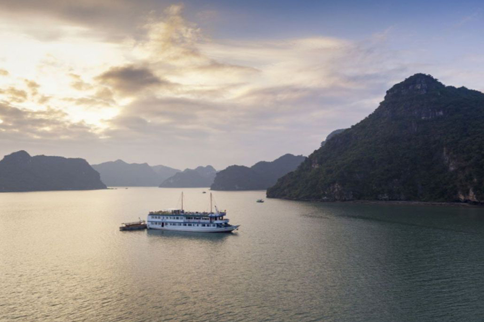 960-lan-ha-bay-view