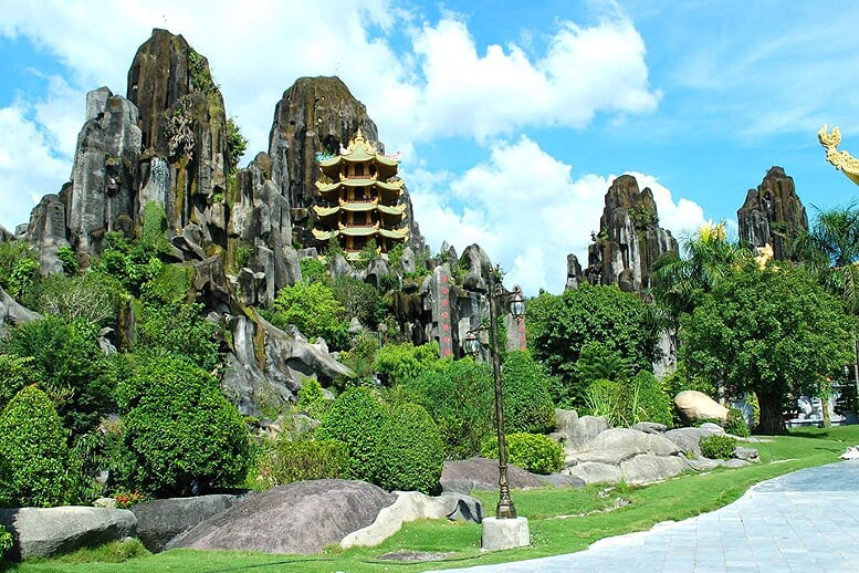 marble-mountains-exploring-heritages-6-days-6
