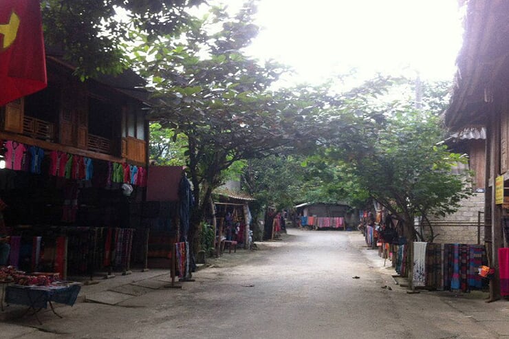 pom-coong-village