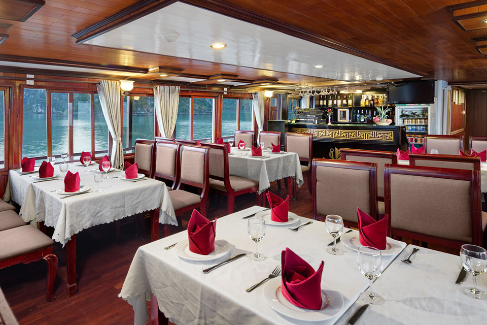 960-restaurant-1