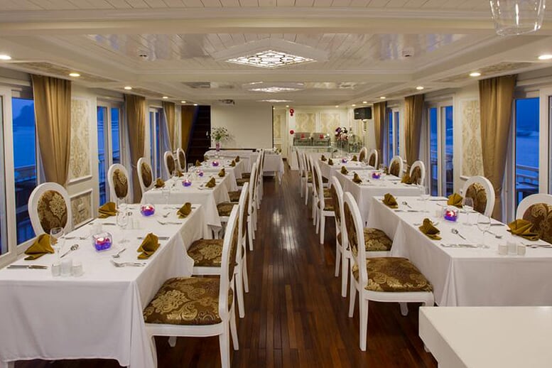 restaurant-signature-cruise-3 days-2-nights-2