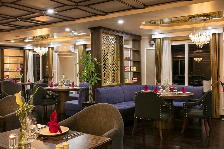 restaurant-era-cruise-2-days-1-night-3
