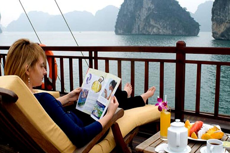 sundek-valentine-premium-cruise-2-days-1-night-1