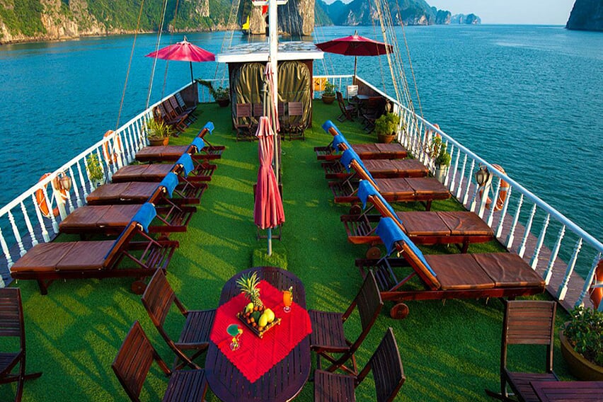 sundek-graylinecruise-2-days-1-night-1