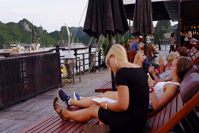 sundek-pelican-cruise-2-days-1-night-1