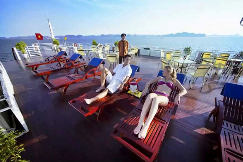 sundek-huong-hai-sealife-cruise-2-days-1-night-1