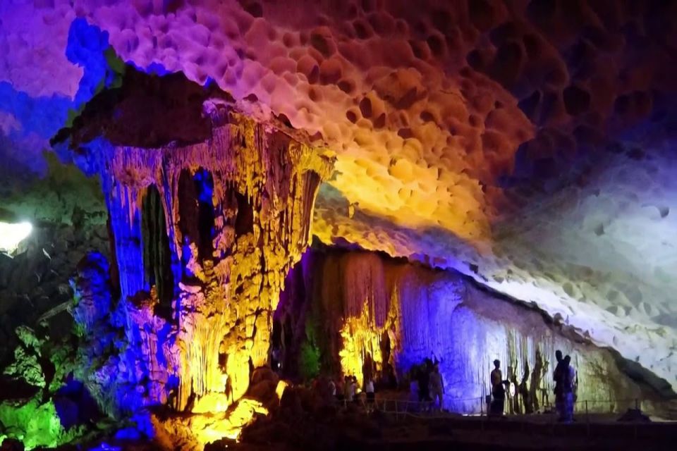 sung-sot-cave-valentine-premium-cruise-3-days-2-nights-4