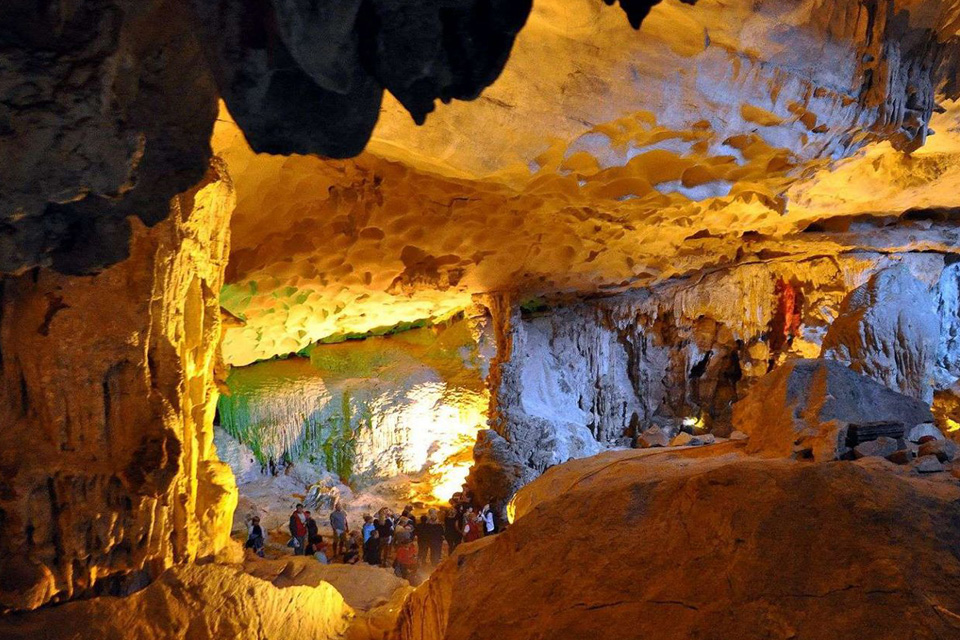 960-surprise-cave