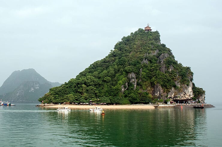 titop-island