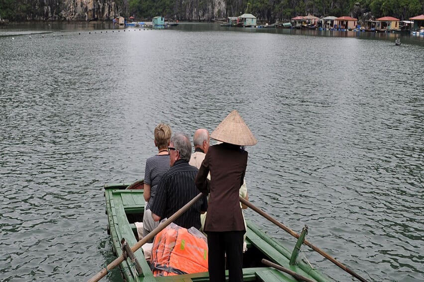 vung-vieng-village-red-dragon-cruise