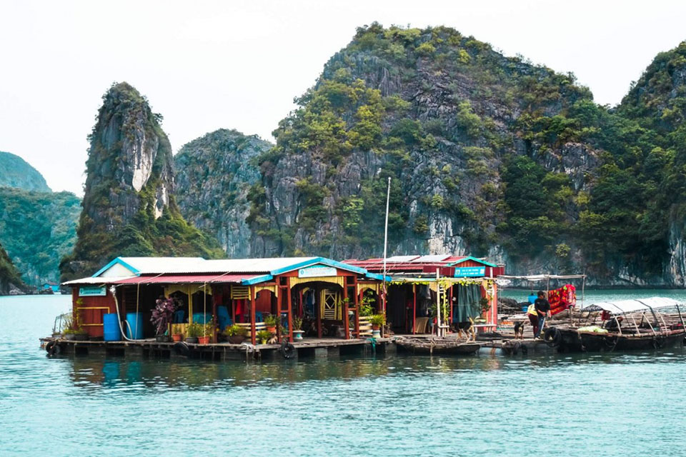 floating-house-unicharm-cruise-3-days