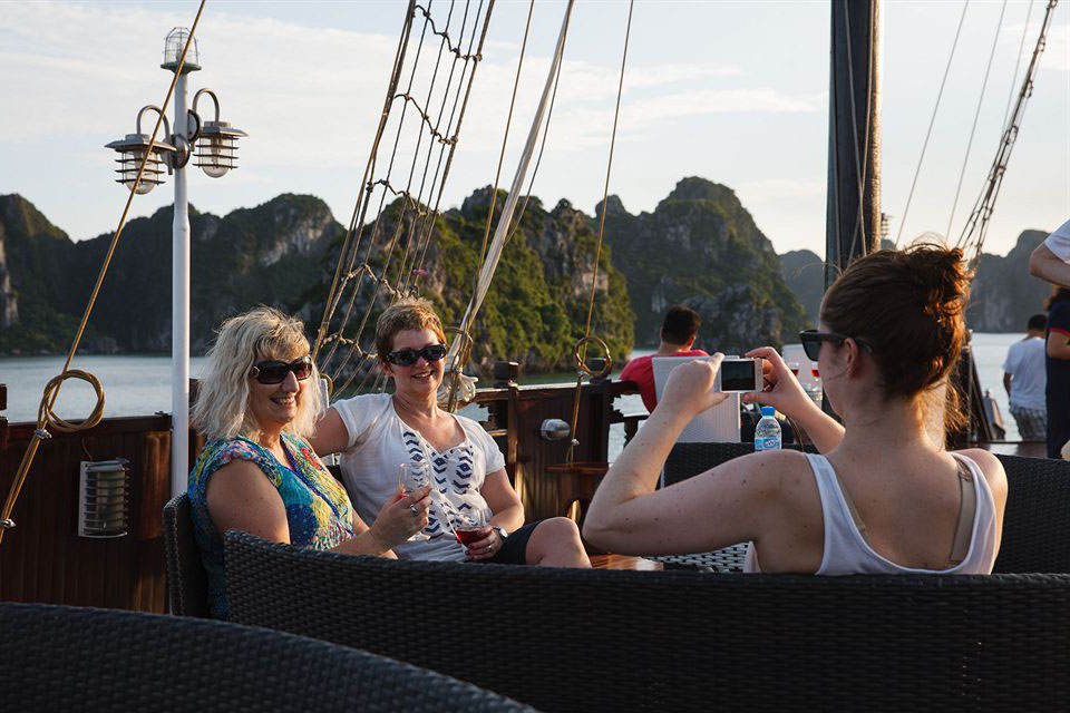 relax-on-sundeck