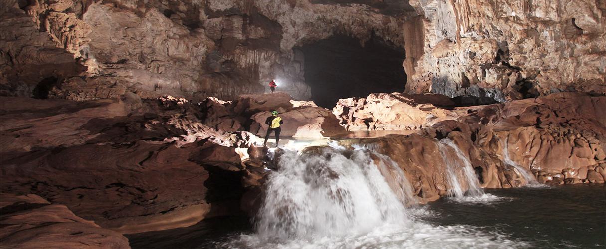 Tu Lan Cave System full day experience