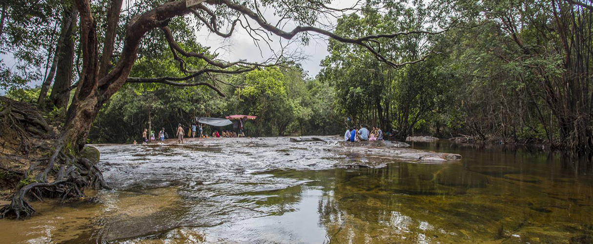 Discover Northern Island (Kayak & Rach Vem village)