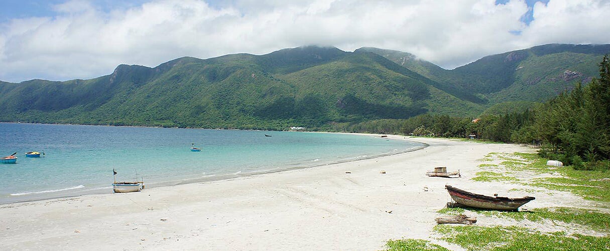 Discover Con Son Bay and Cau island