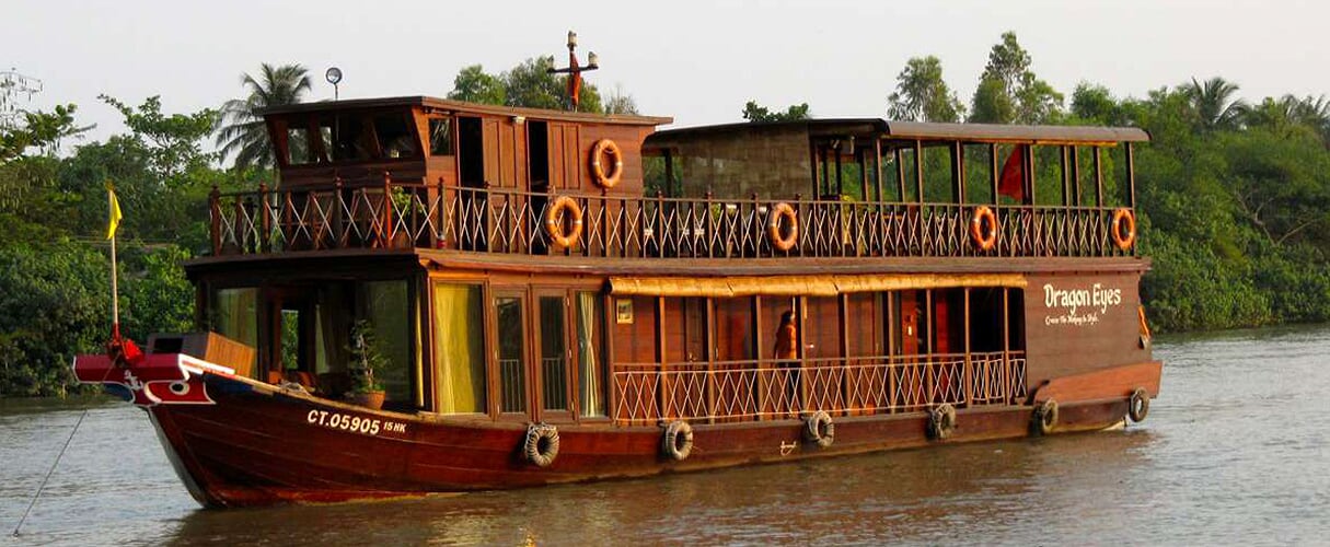 Dragon Eyes 3 days - Phnom Penh (by Speedboat)