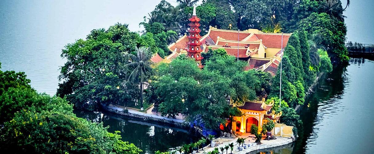 Combo Hanoi - Halong - Mai Chau 5 days