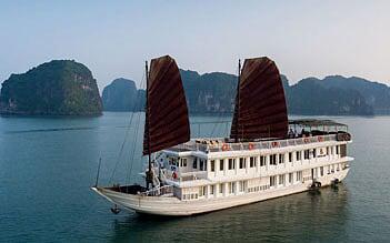 Garden Bay Premium Cruise Halong 2 days/ 1 night