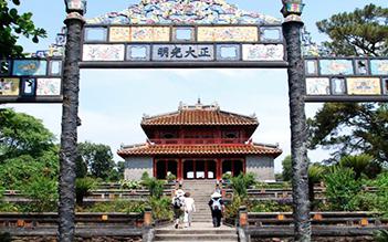 Central Vietnam Private Package from Da Nang