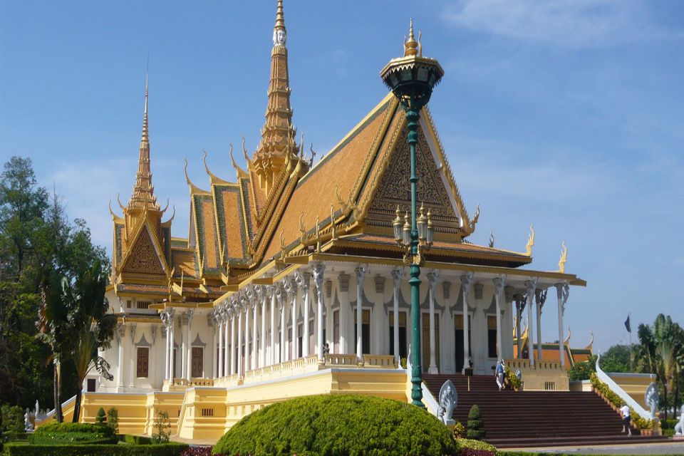 royal-palace-phnom-penh