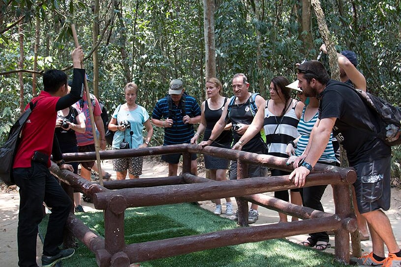 cu-chi-tunnels-1