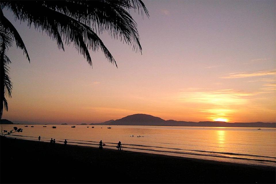 night-cruise-on-nha-trang-bay-2