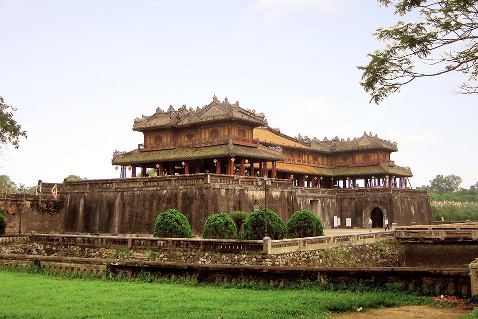 da-nang-hoi-an-hue-3-days-group-tour-3