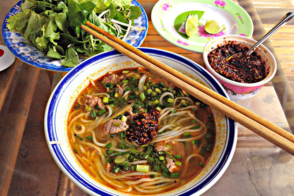 da-nang-hoi-an-hue-3-days-group-tour-3