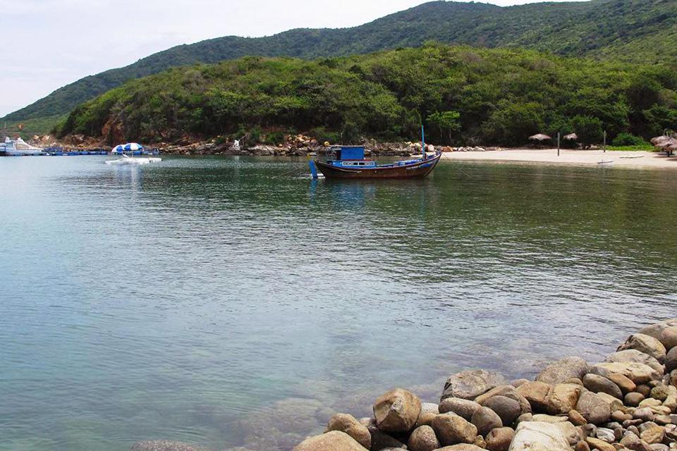night-cruise-on-nha-trang-bay-4