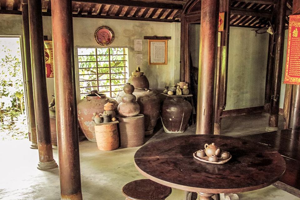 ancient-house-at-phuoc-tich-village