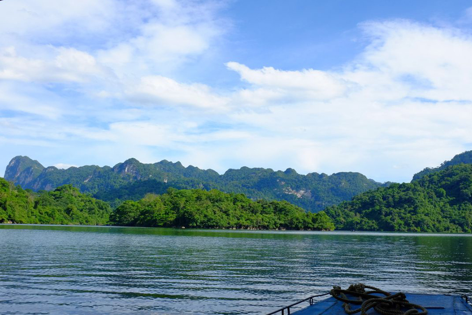 960-ba-be-lake-boat-trip