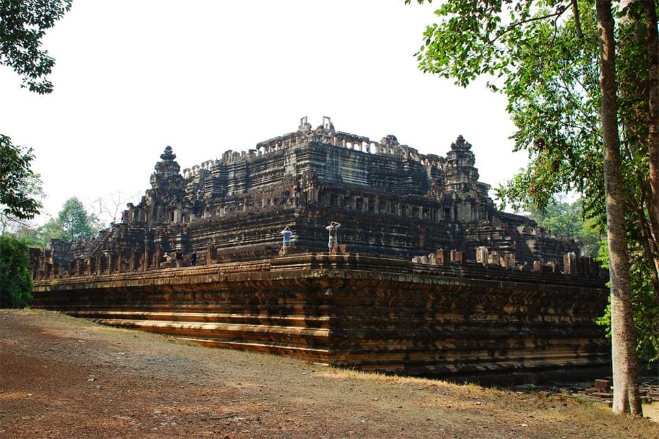 mysterious-angkor-3-days-2-nights-4