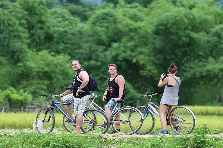 biking-in-mai-chau