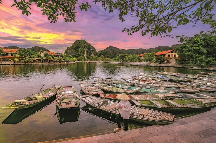 boat-station-in-tam-coc