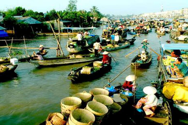 floating-market-gecko-eyes-cruise-cai-be-can-tho-2day-4