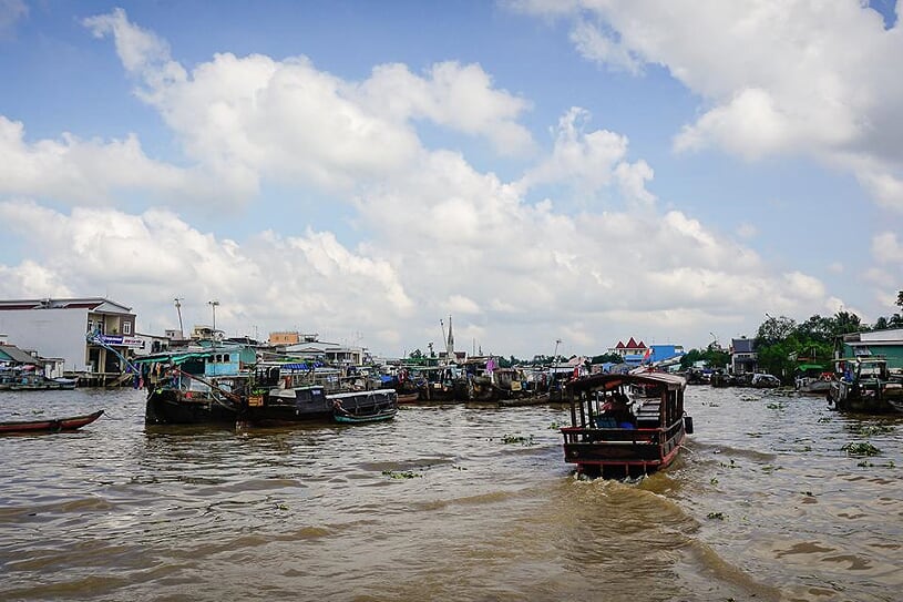 cai-be-floating-market-2