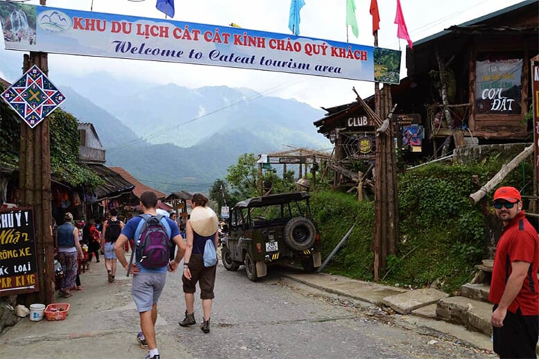 angkor-wat-northern-vietnam-9-days-cat-cat-village-sapa-9