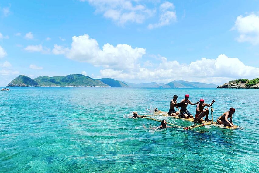discover-con-son-bay-and-cau-island-1