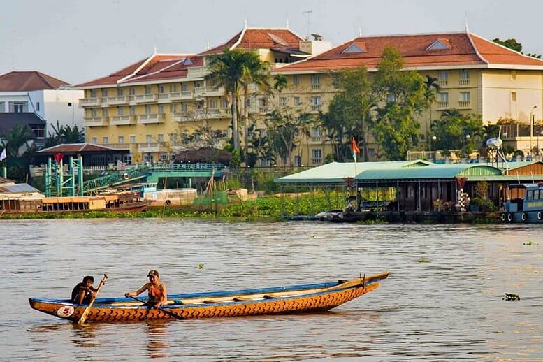 vietnam-cambodia-biking-tour-chau-doc-5