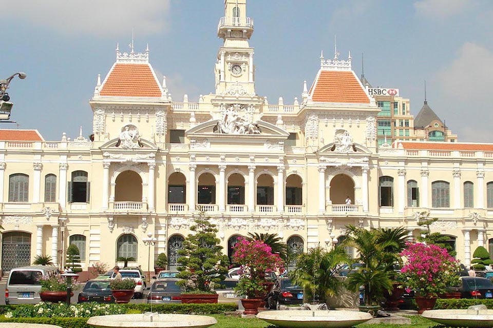 city-hall-mekong-delta-and-sai-gon-full-day-tour-1